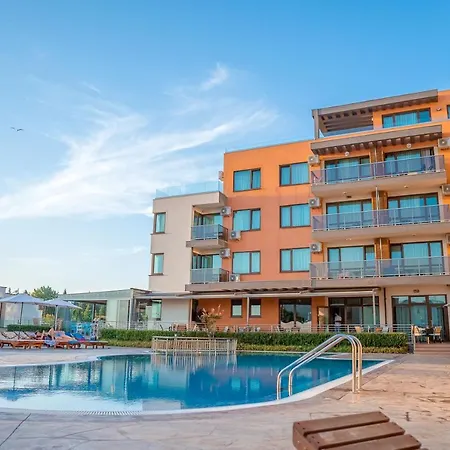 свети пантелеймон бийч