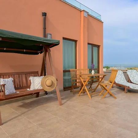 St. Panteleimon Otel 3*