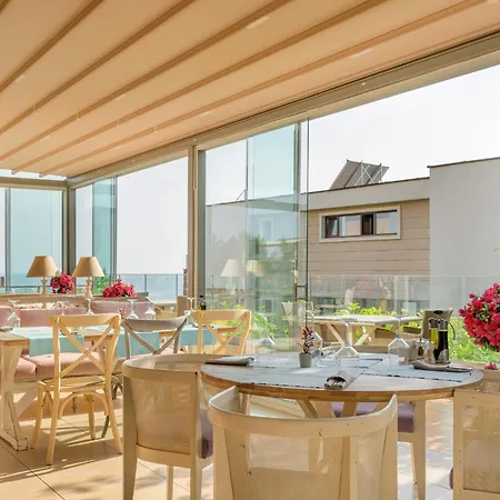 Otel St. Panteleimon 3*