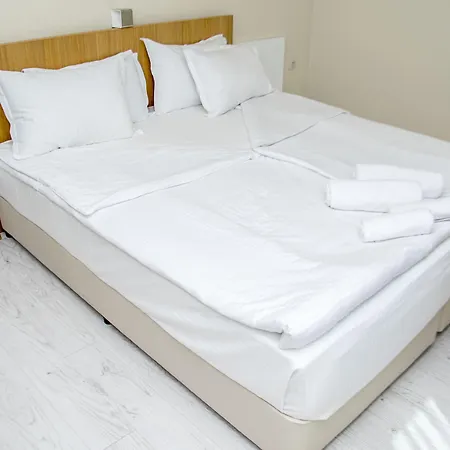 свети пантелеймон бийч Хотел 3*