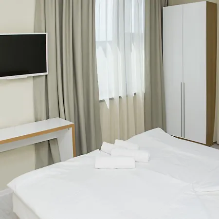 St. Panteleimon 内塞伯尔