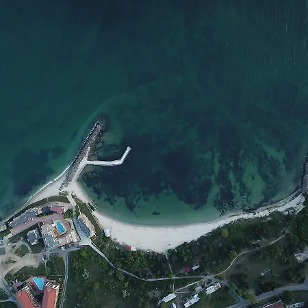 St. Panteleimon 内塞伯尔